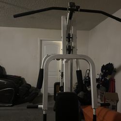 Workout Multi Gym Station Legs/arms/back 