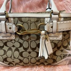 Coach White Shoulder Bag 
