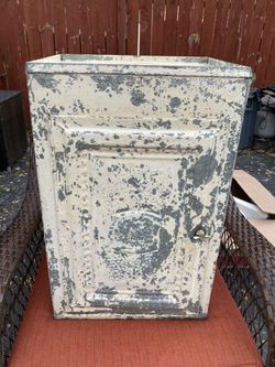 Shabby Chic Cabinet 