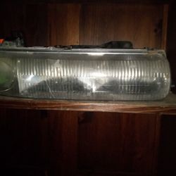 Saturn Sl-2 Headlights 