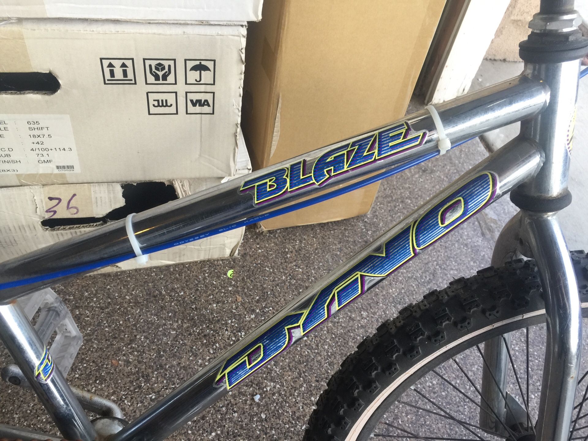 Dyno blaze top