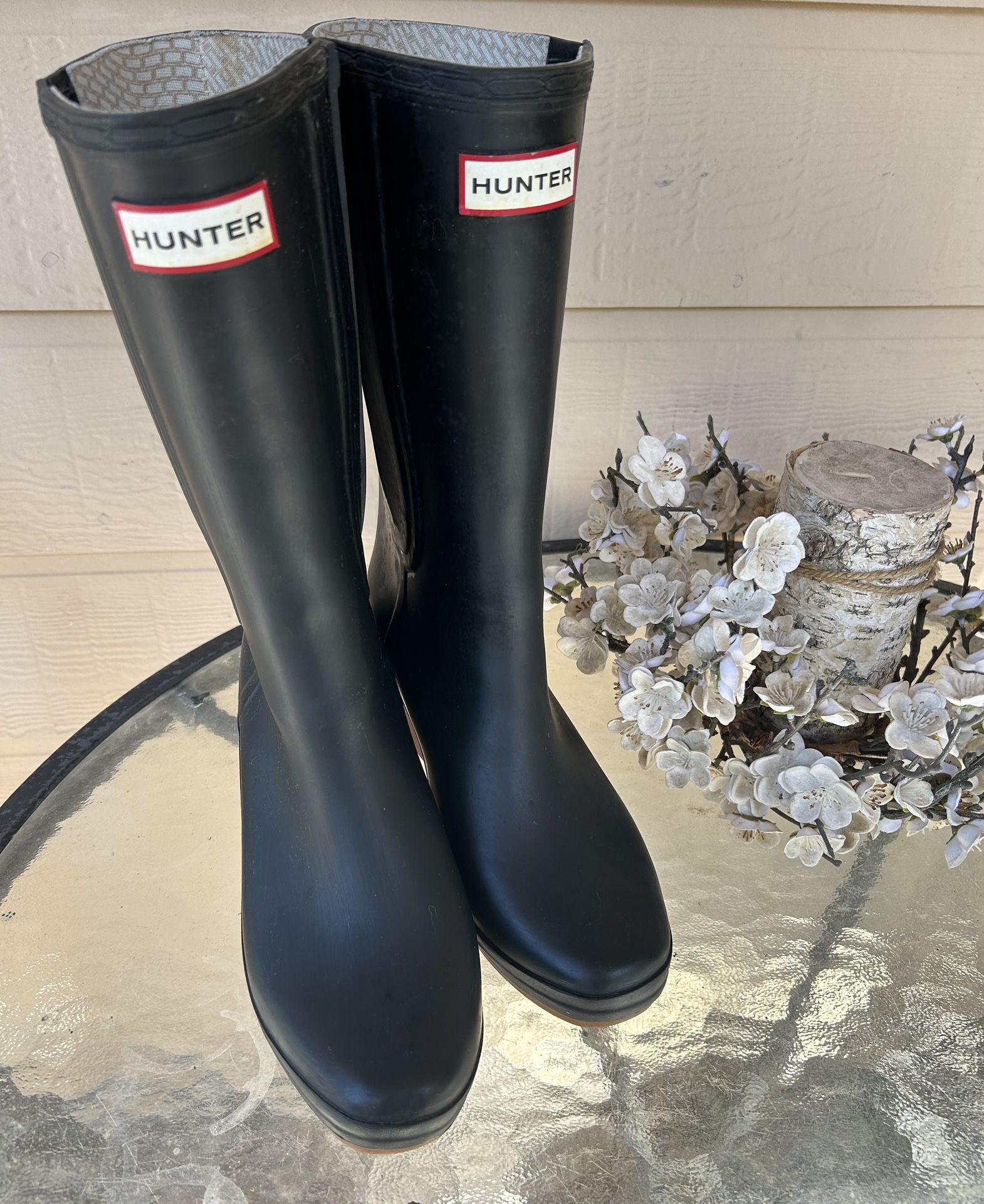 Hunter Black Wedge Rain boots 