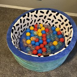 Ball pit