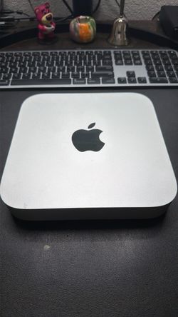 Apple Mac Mini M2 Like new