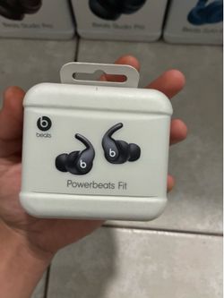 Powerbeats fit