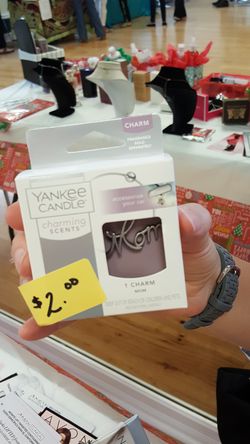 Yankee Candle mom charm