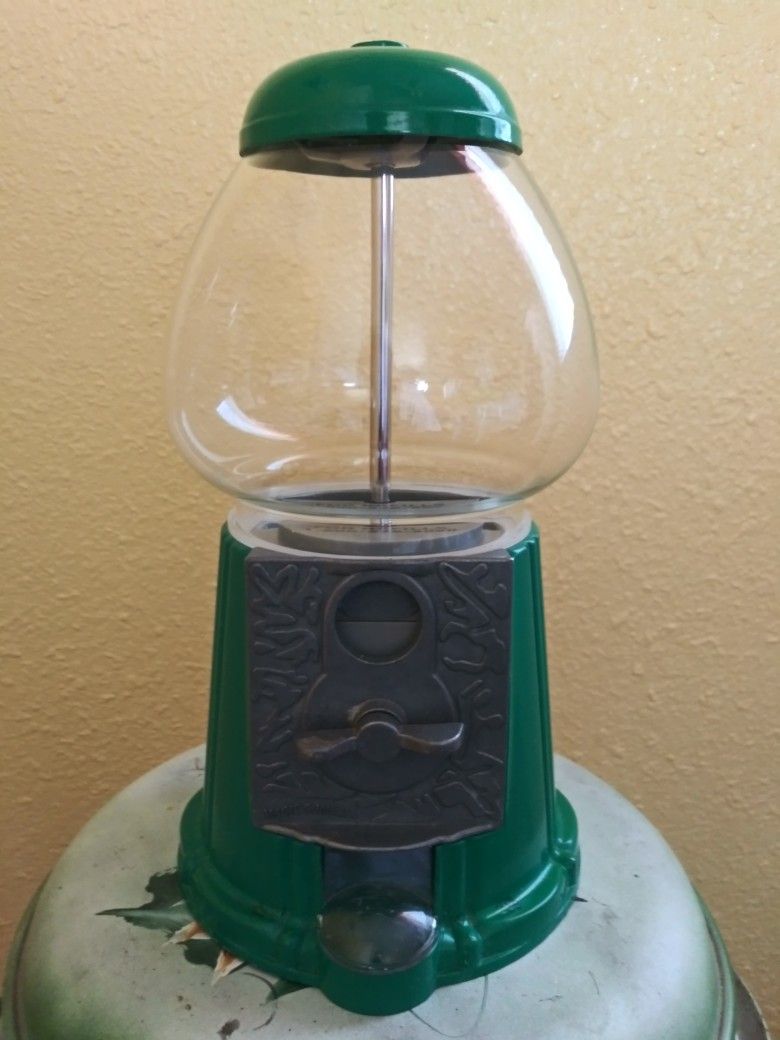 11 1/2" Vintage Gumball Machine