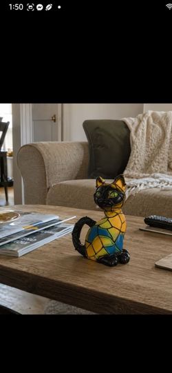 Cat USB table lamp