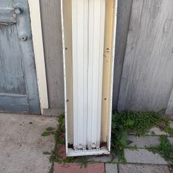 Free 49” Fluorescent Light 