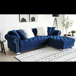 Royal Velvet RAF Sectional Sofa Blue

