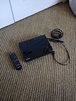 Samsung BD-E5400 Blu-ray Disc Player with remote