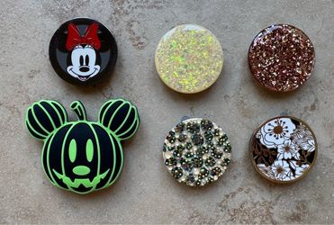 POP SOCKETS (Ask for prices)