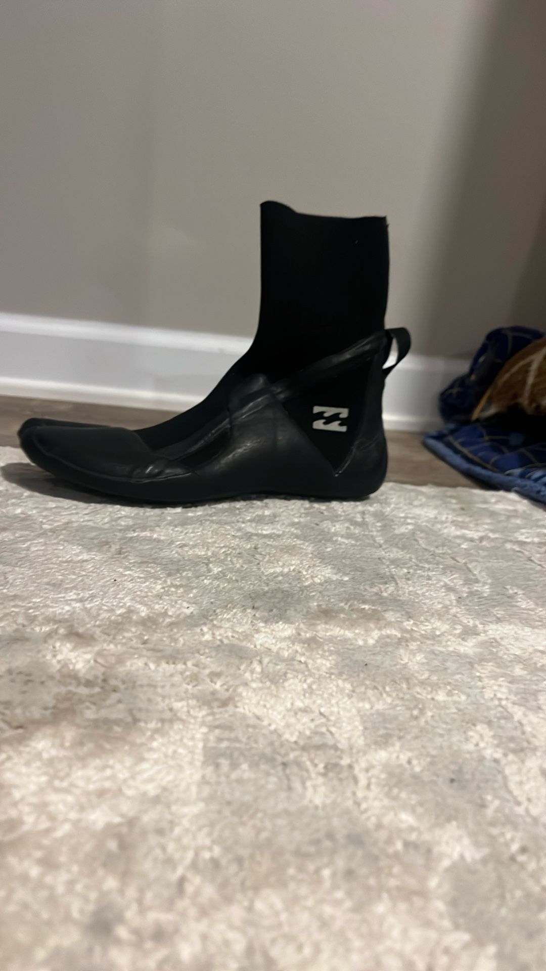 Billabong Surfing Booties Size 7