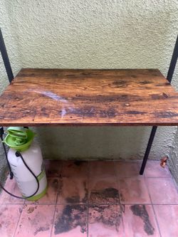 Wall desk