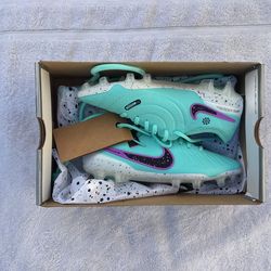 Tiempo legend 10 Hyper Turq/Black size 4 US Men