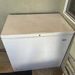 Kenmore Large Freezer Chest