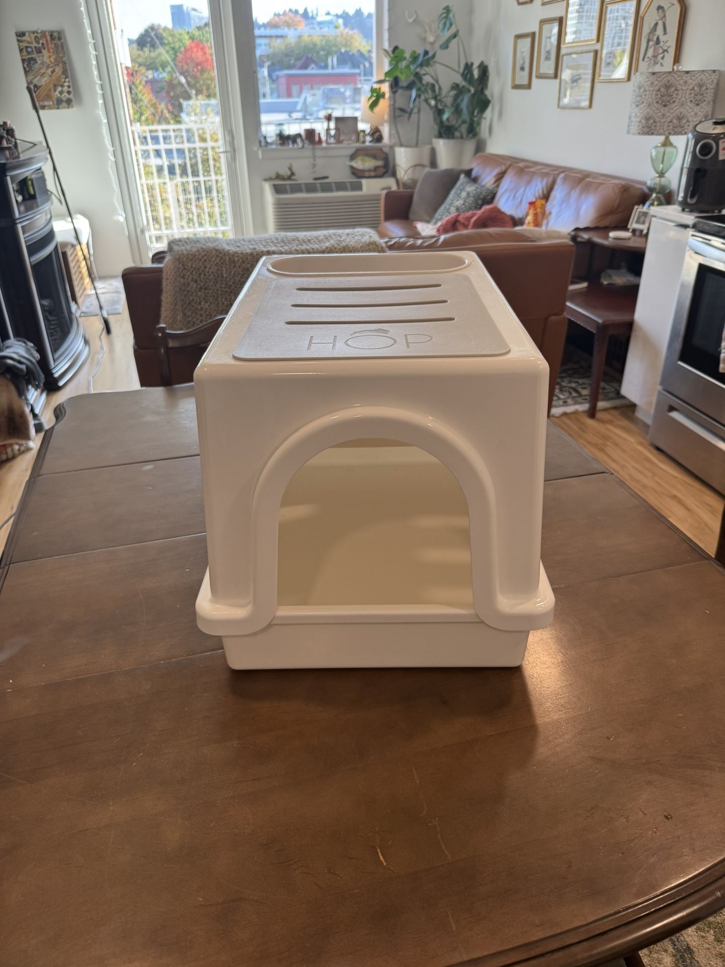 Hop No Mess Rabbit Litter Box