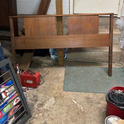 mid-Century Fall Bed