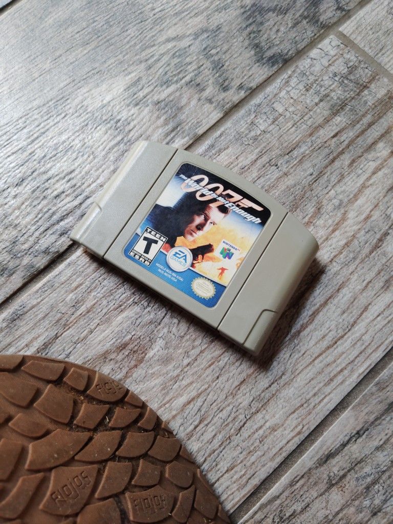 Nintendo 64 007 The World Is Not Enough