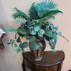 Fake Plant With Nice Quality Pot