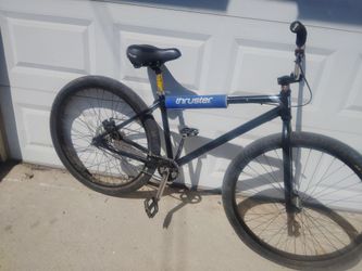 GT  29 inch Aluminum frame  , maxxis tires $400$