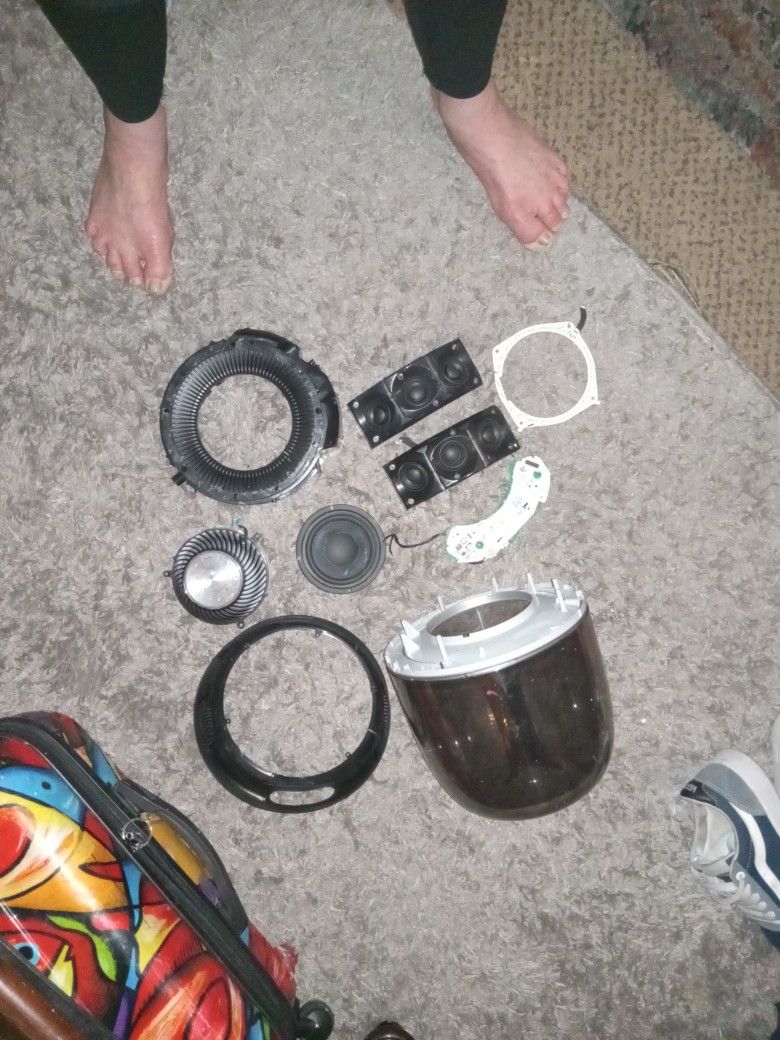 HARMAN kARDON AURA STUDIO2 PARTS