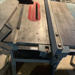 Delta table saw