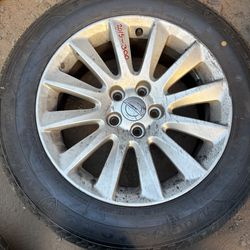Chrysler 300 wheels with tire