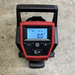 Milwaukee M12 Inflator 
