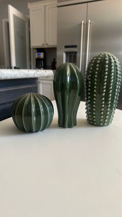 3 Glass Cacti Decor