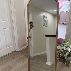 gold antique mirror 