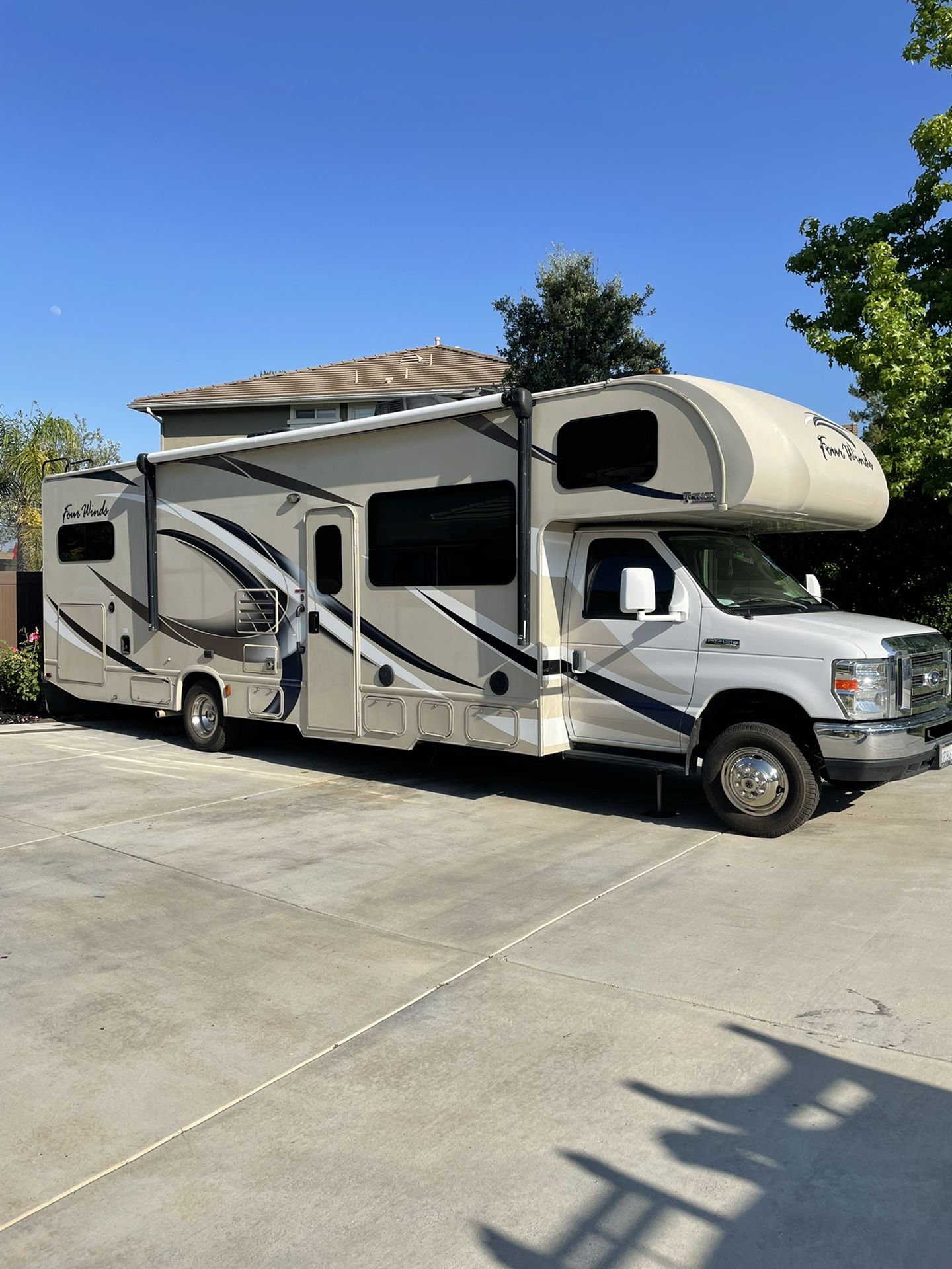 2017 Thor Four winds 31E