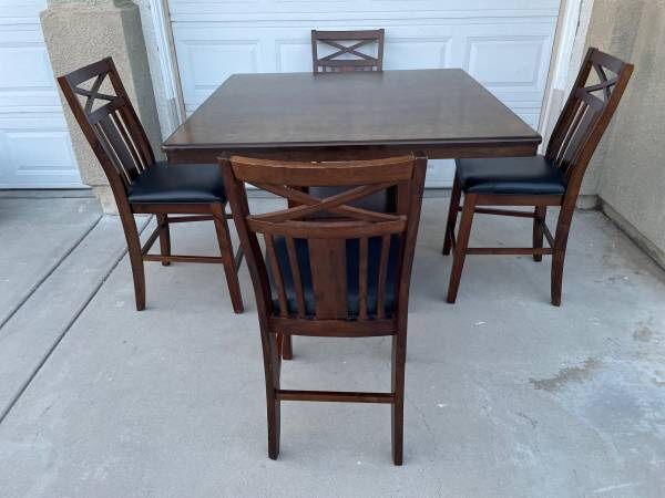Hard Wood Counter Height Dinning Table Set