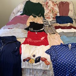 TOP  sz: Small  $2.00  each     Chino,  ca