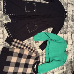 Women’s Sweater Size Medium