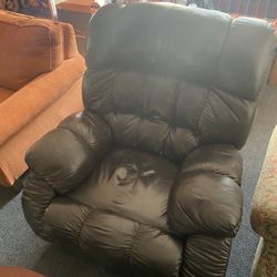 Dark Brown Leather Reclining Living Room Chair $85