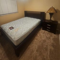 High End Queen Bedroom Set
