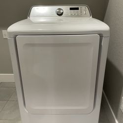 Samsung Electric Dryer, pick up tomorrow