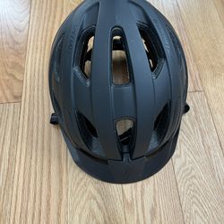Specialized Centro LED Cycling Helmet : Excellent Condition