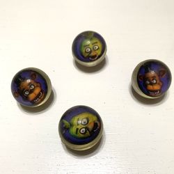 4 FIVE NIGHTS AT FREDDYS BOUNCY BALLS / NEW