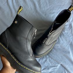 Doc Martens-Jetta