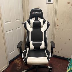 Gaming chair