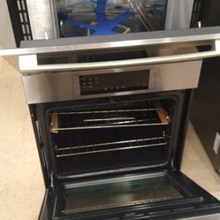 New Bosch Oven/Microwave Built In Excellent Conditions 1 Year Warranty 