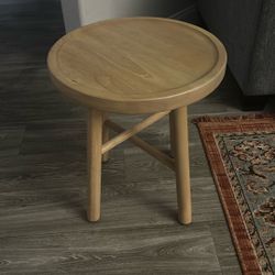 wooden table 
