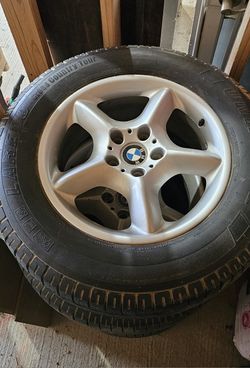 BMW Original Rings with Tire (4)