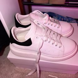 Alexander Mcqueen