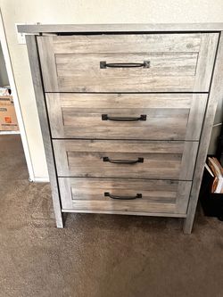 Four drawer dresser