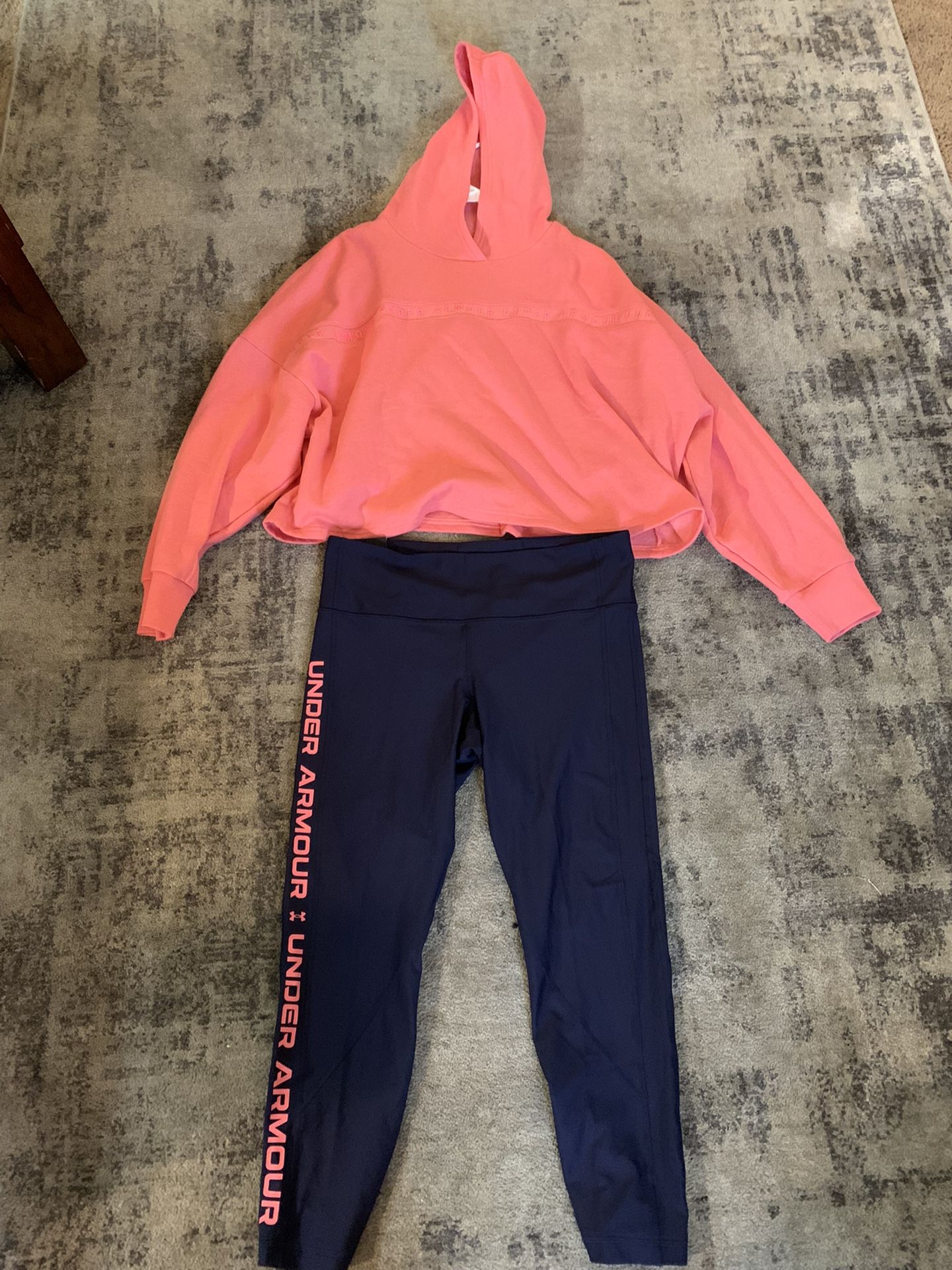 Under armor two piece set