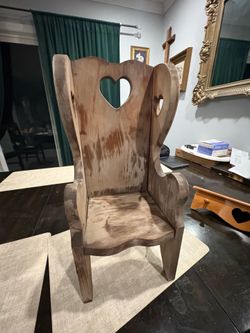 Cottage core / vintage wood home decor