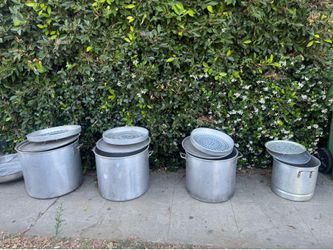 Pots for tamales